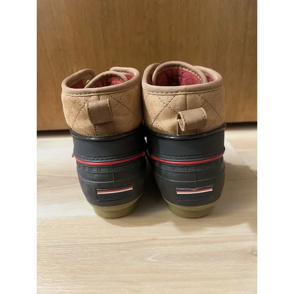 Tommy Hilfiger TWRINAH Insulate Waterproof Snow Duck Lace Boots Women's Size 7 M